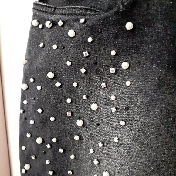 NWOT Christine Phillipe black wash denim shorts w/ faux pearl & crystals, 4 - Picture 8 of 11